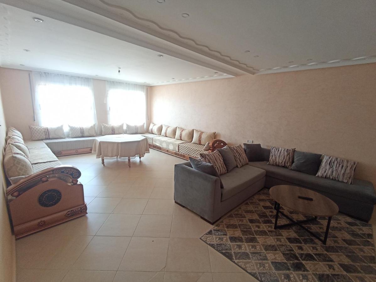 Appartement Familial Au Centre De Nador Ville ภายนอก รูปภาพ