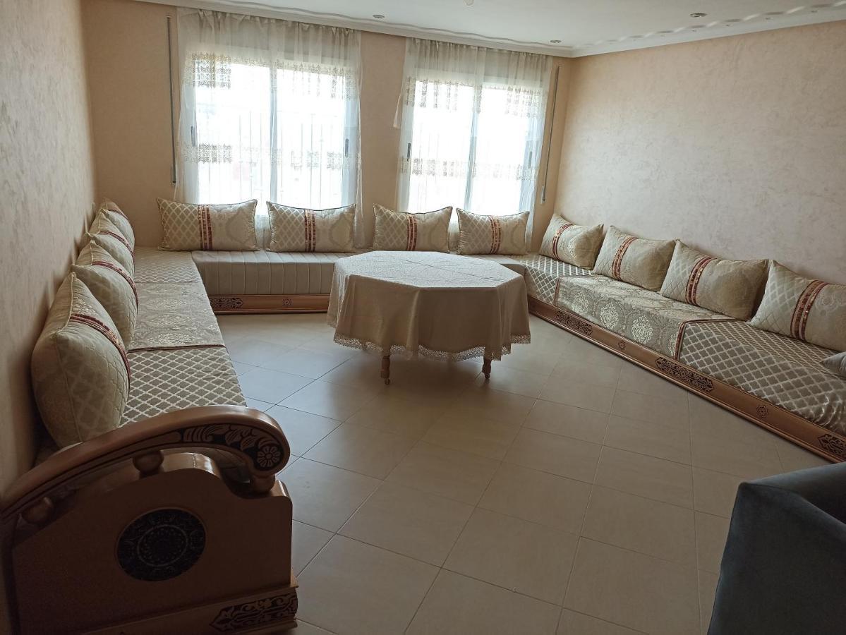 Appartement Familial Au Centre De Nador Ville ภายนอก รูปภาพ