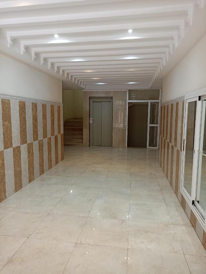 Appartement Familial Au Centre De Nador Ville ภายนอก รูปภาพ
